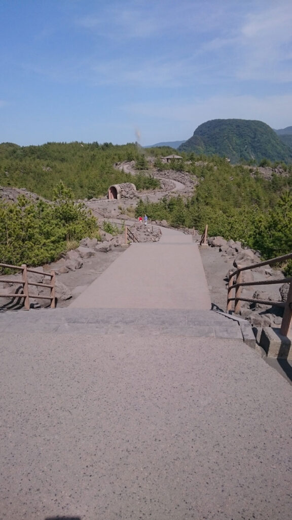 鹿兒島熊本福岡，櫻島火山，有村熔岩展望所步道