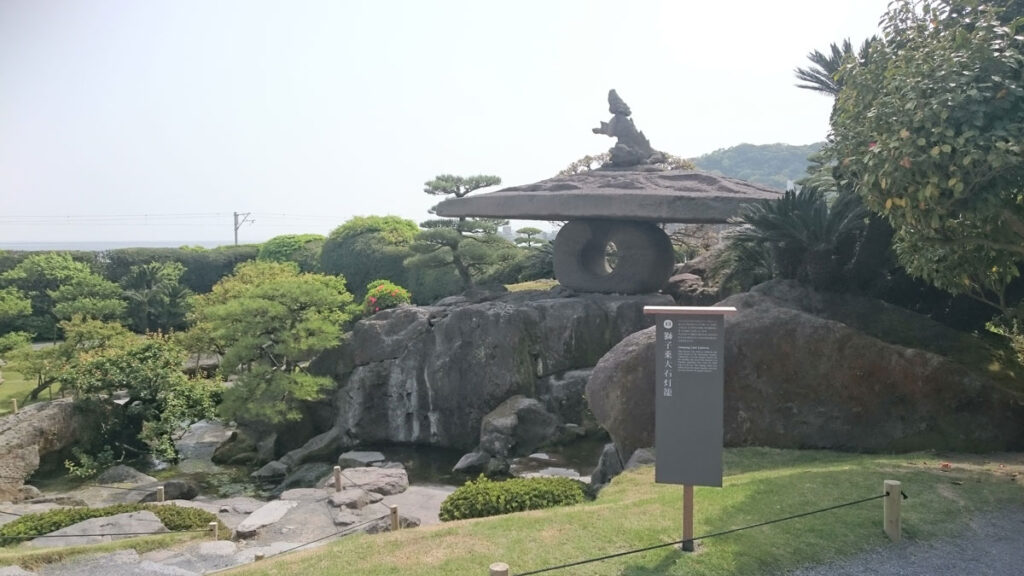 鹿兒島熊本福岡,磯庭園(仙巖園),獅子承大石燈籠
