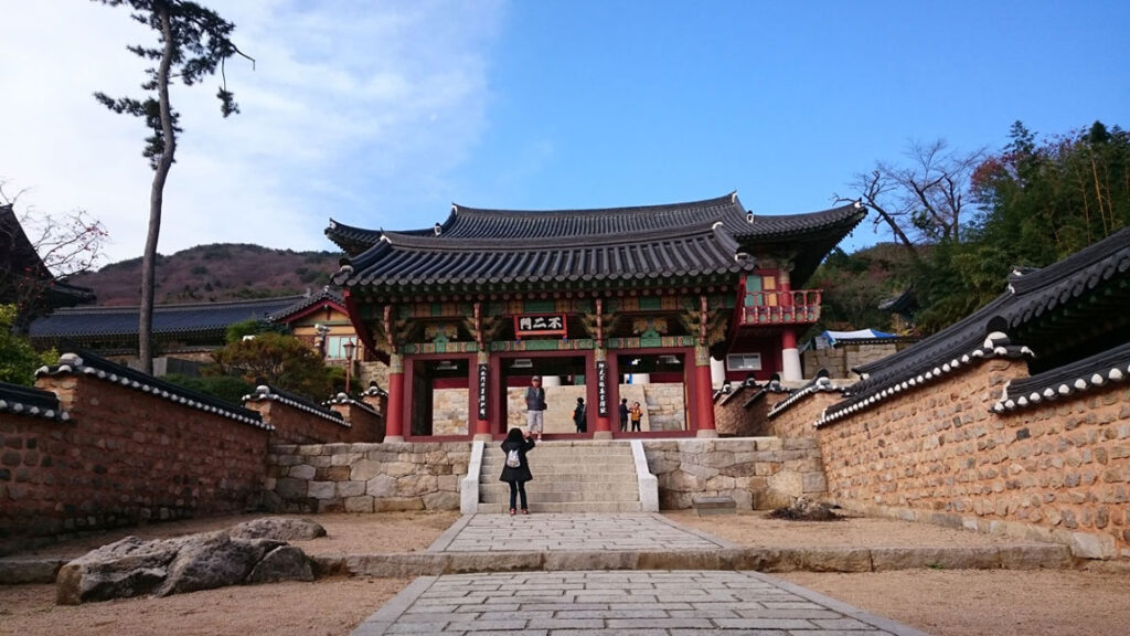 梵魚寺 beomeosa 不二門