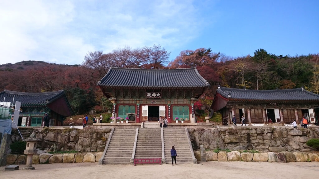 梵魚寺 beomeosa 大雄殿