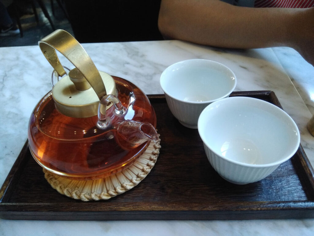 高雄永心鳳茶