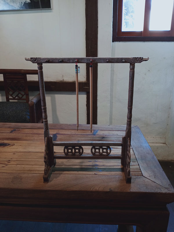 鳳山黃埔眷村，中日混合高雅風，筆架